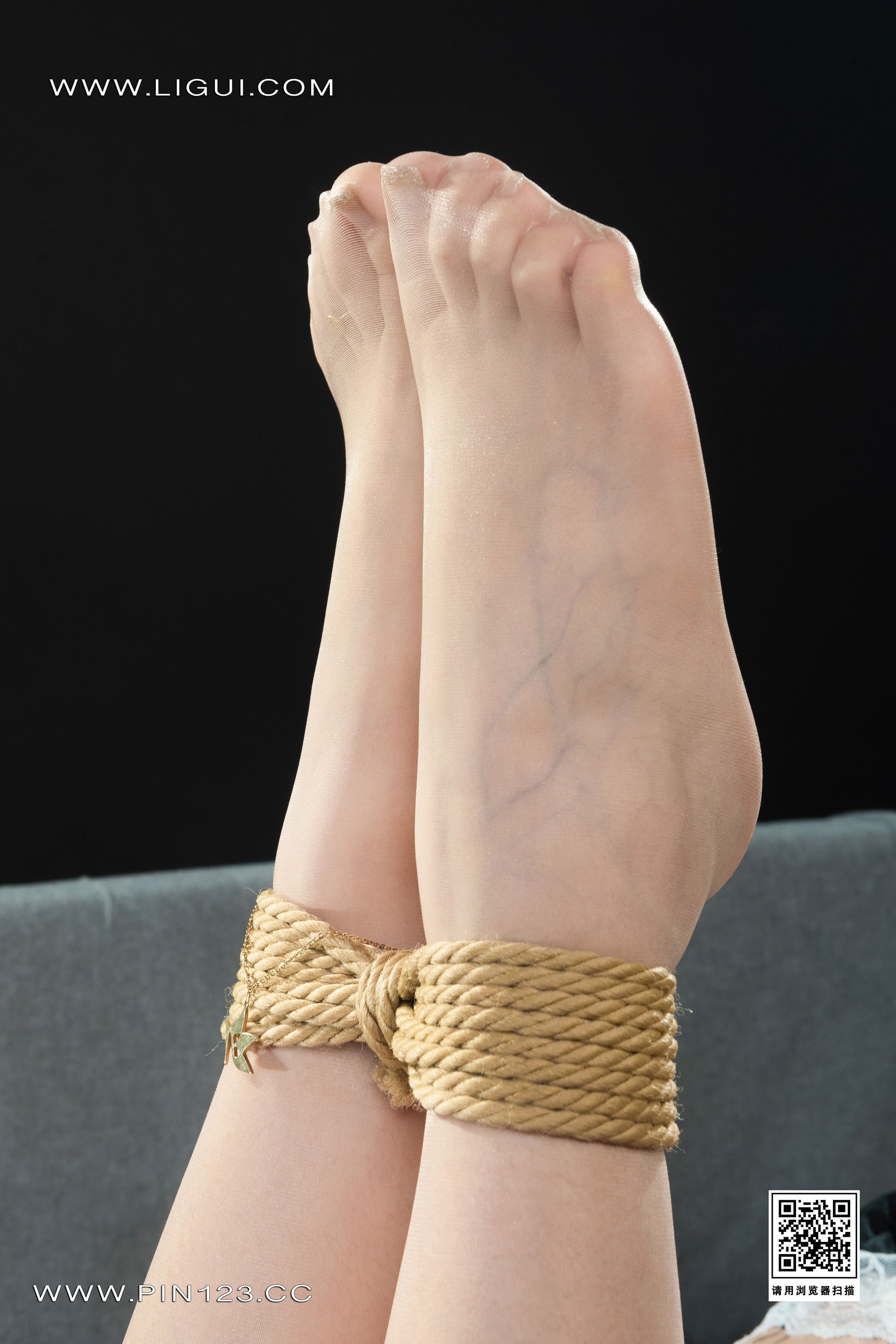 Ligui丽柜 2022.12.02 缚娇垂泪 小熊